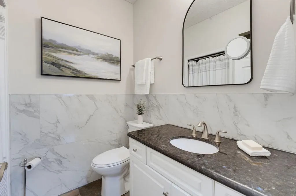 4835 Dalhousie Drive NW Calgary AB T3A 5R7
