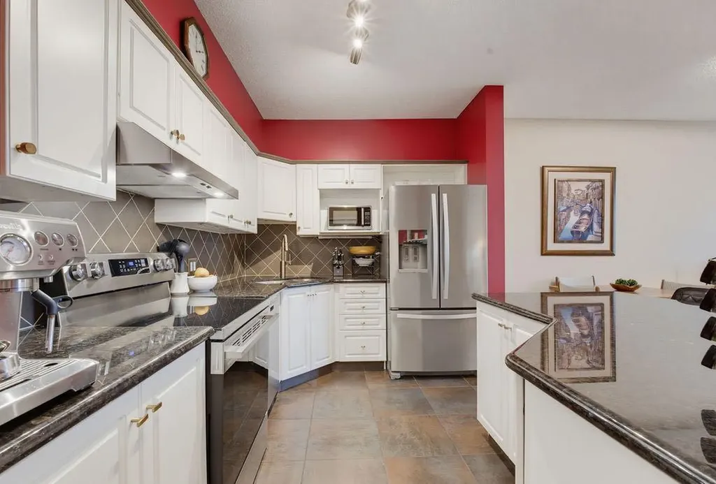 4835 Dalhousie Drive NW Calgary AB T3A 5R7