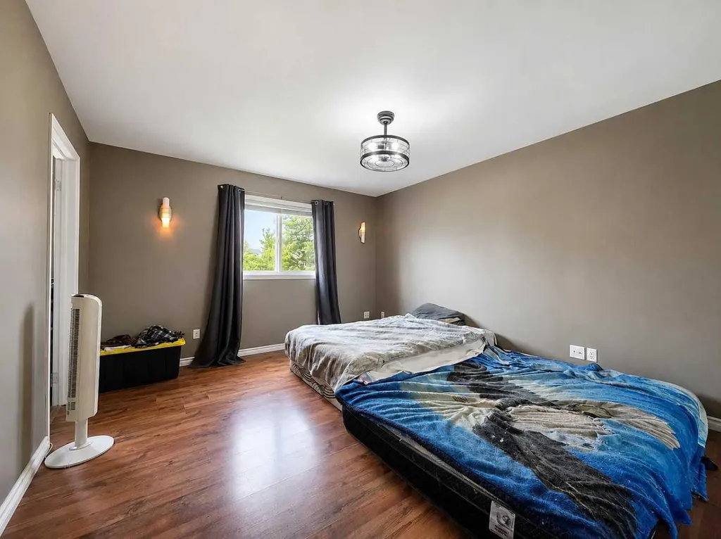 11530 Manning Crescent Grande Cache AB T0E 0Y0