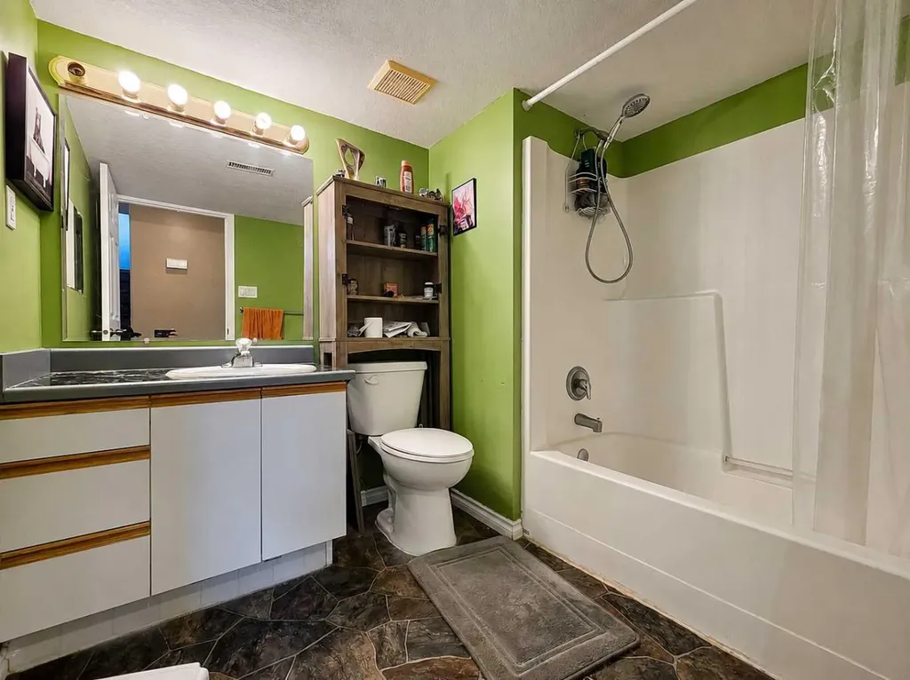 11530 Manning Crescent Grande Cache AB T0E 0Y0