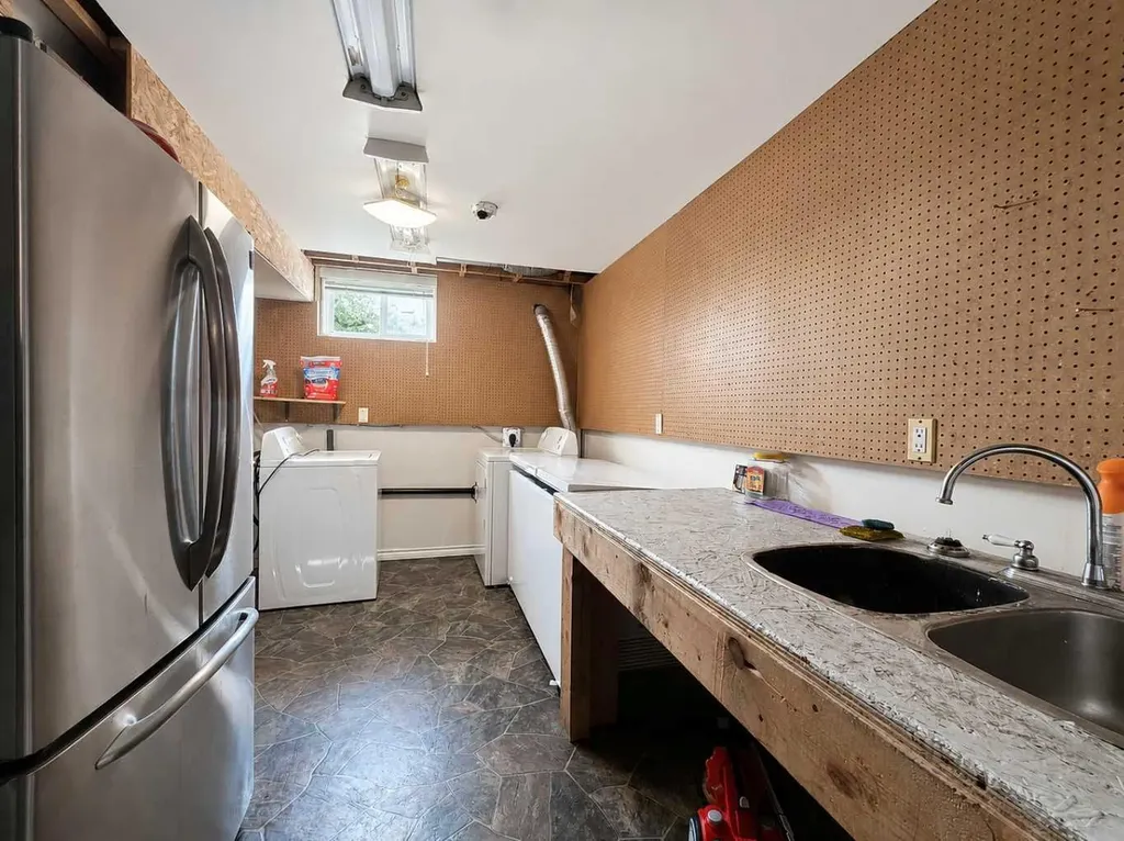 11530 Manning Crescent Grande Cache AB T0E 0Y0