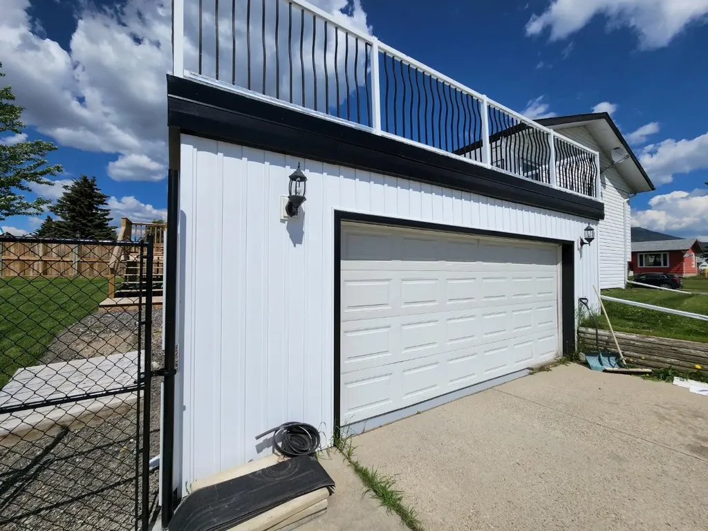 11530 Manning Crescent Grande Cache AB T0E 0Y0