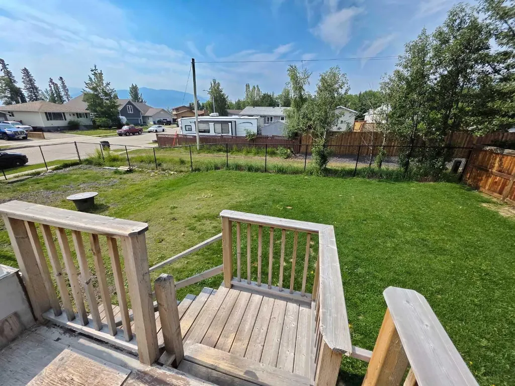 11530 Manning Crescent Grande Cache AB T0E 0Y0