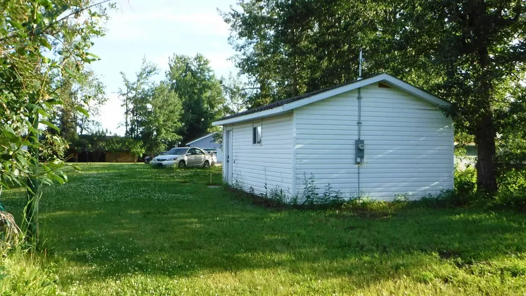 5309 52 Avenue Valleyview AB T0H 3N0