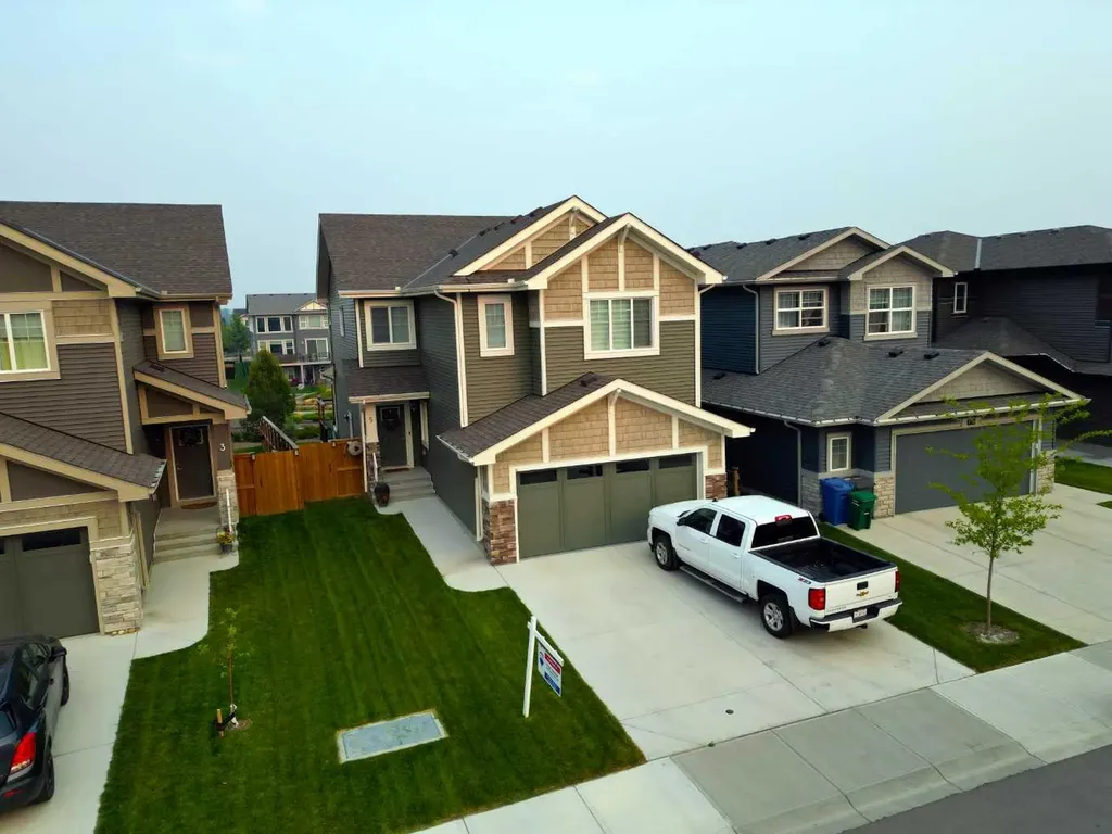 5 Birch Glen Okotoks AB T1S5S9