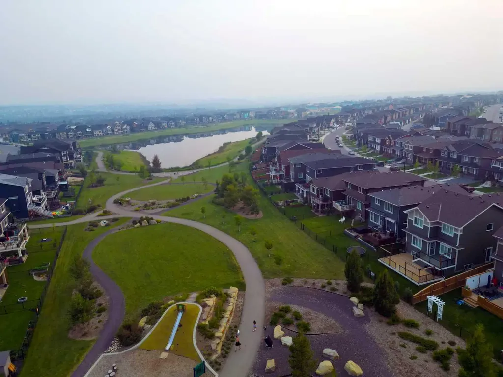 5 Birch Glen Okotoks AB T1S5S9