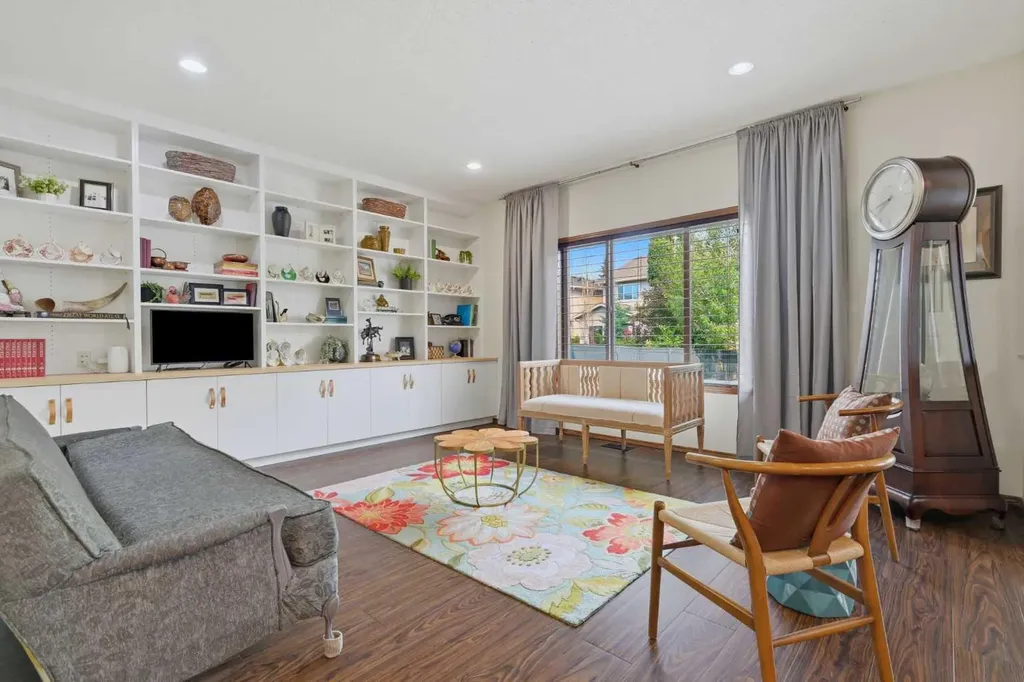 362 Chapalina Gardens SE Calgary AB T2X 0A9