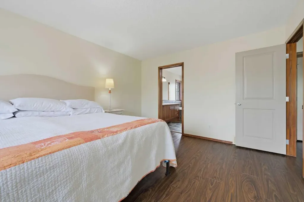 362 Chapalina Gardens SE Calgary AB T2X 0A9