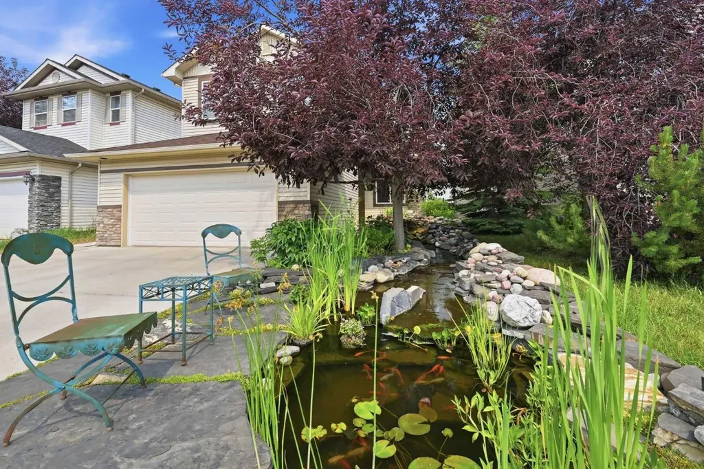 362 Chapalina Gardens SE Calgary AB T2X 0A9