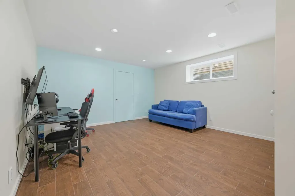 362 Chapalina Gardens SE Calgary AB T2X 0A9