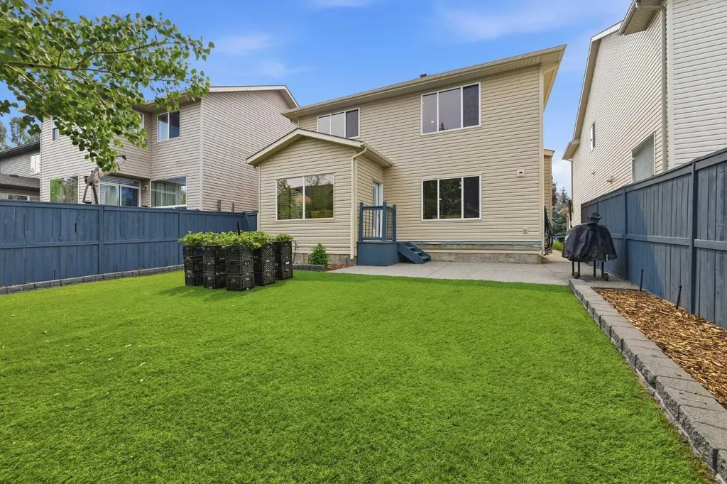 362 Chapalina Gardens SE Calgary AB T2X 0A9