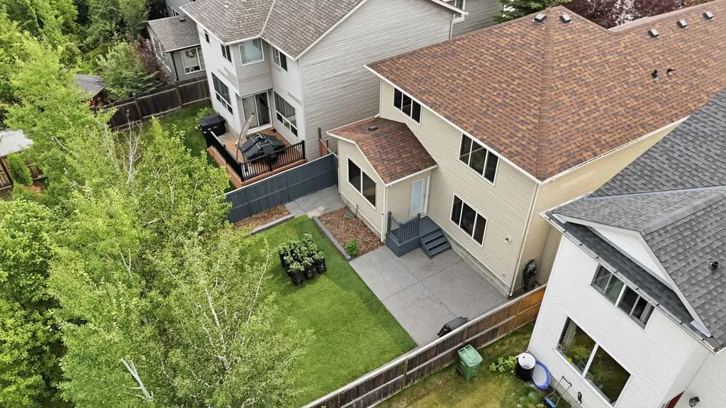 362 Chapalina Gardens SE Calgary AB T2X 0A9