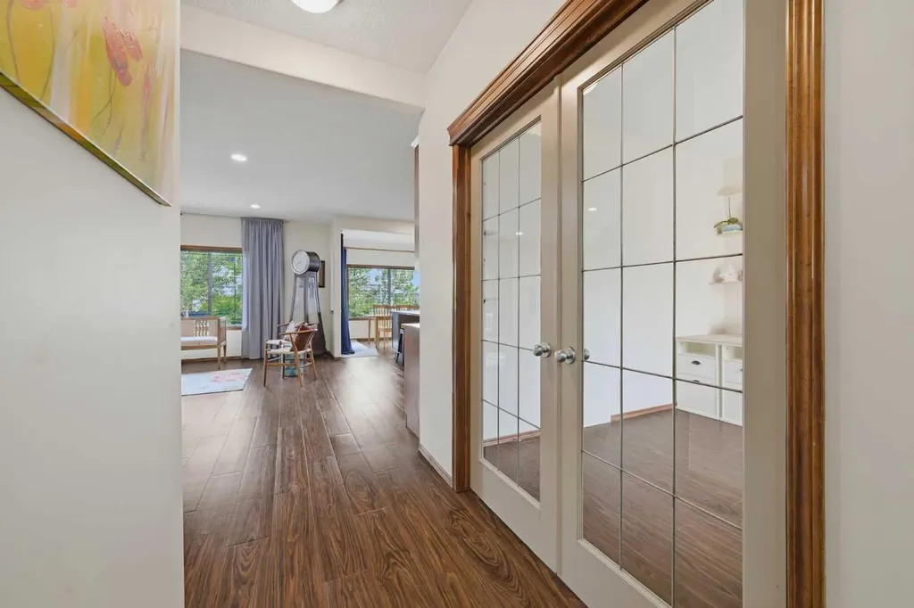 362 Chapalina Gardens SE Calgary AB T2X 0A9