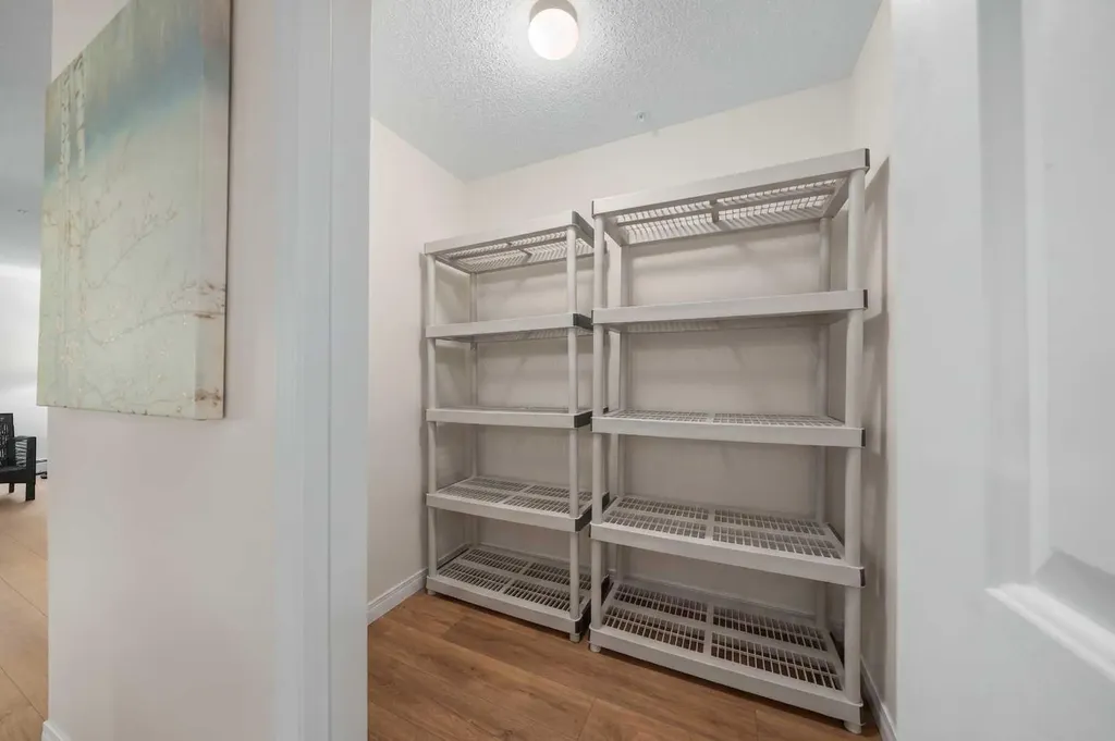 2518 Fish Creek Boulevard SW Calgary AB T2Y 4T6