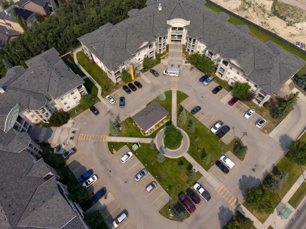 2518 Fish Creek Boulevard SW Calgary AB T2Y 4T6