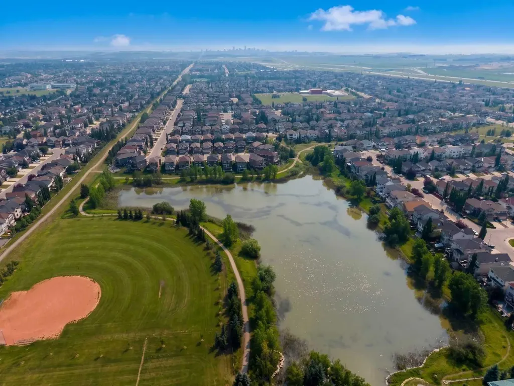 2518 Fish Creek Boulevard SW Calgary AB T2Y 4T6