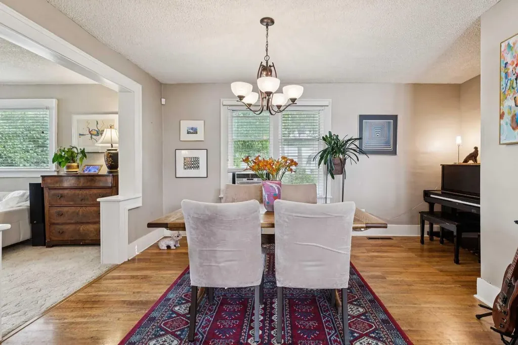 2209 22 Street Nanton AB T0L 1R0