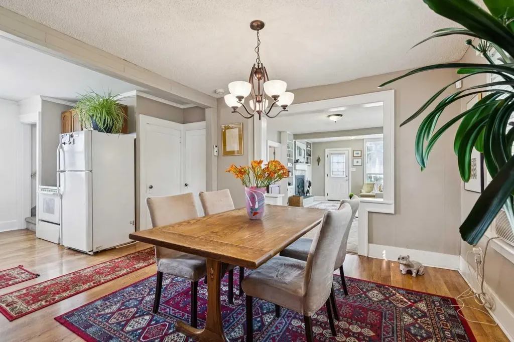 2209 22 Street Nanton AB T0L 1R0