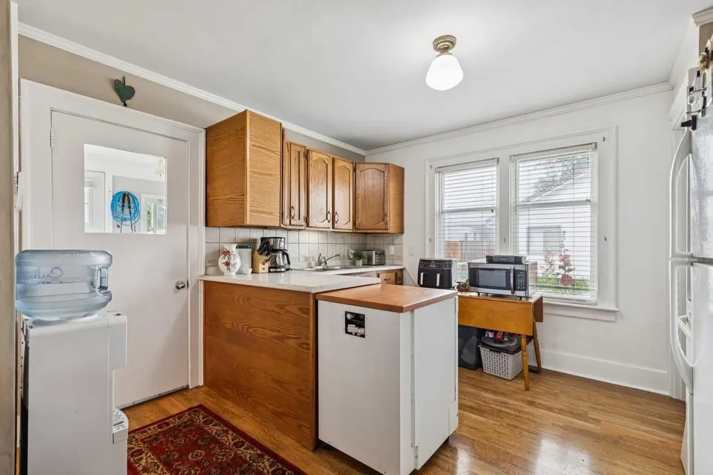 2209 22 Street Nanton AB T0L 1R0