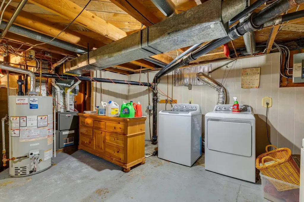 2209 22 Street Nanton AB T0L 1R0