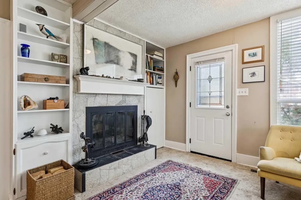 2209 22 Street Nanton AB T0L 1R0