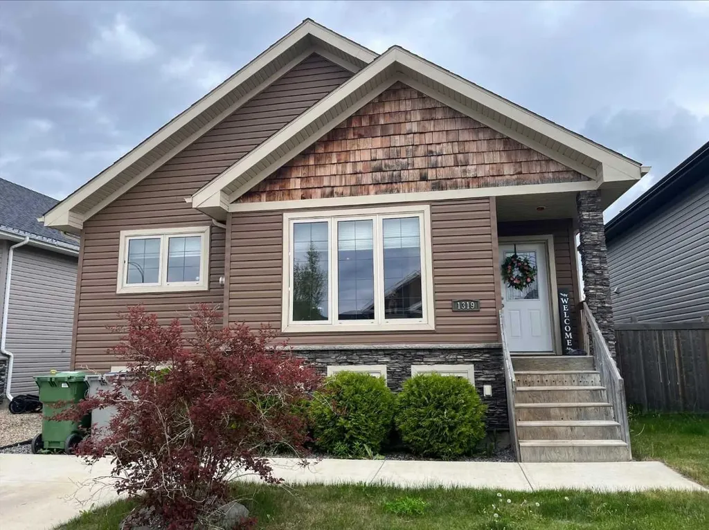 1319 54 Avenue Lloydminster AB T9V2K1