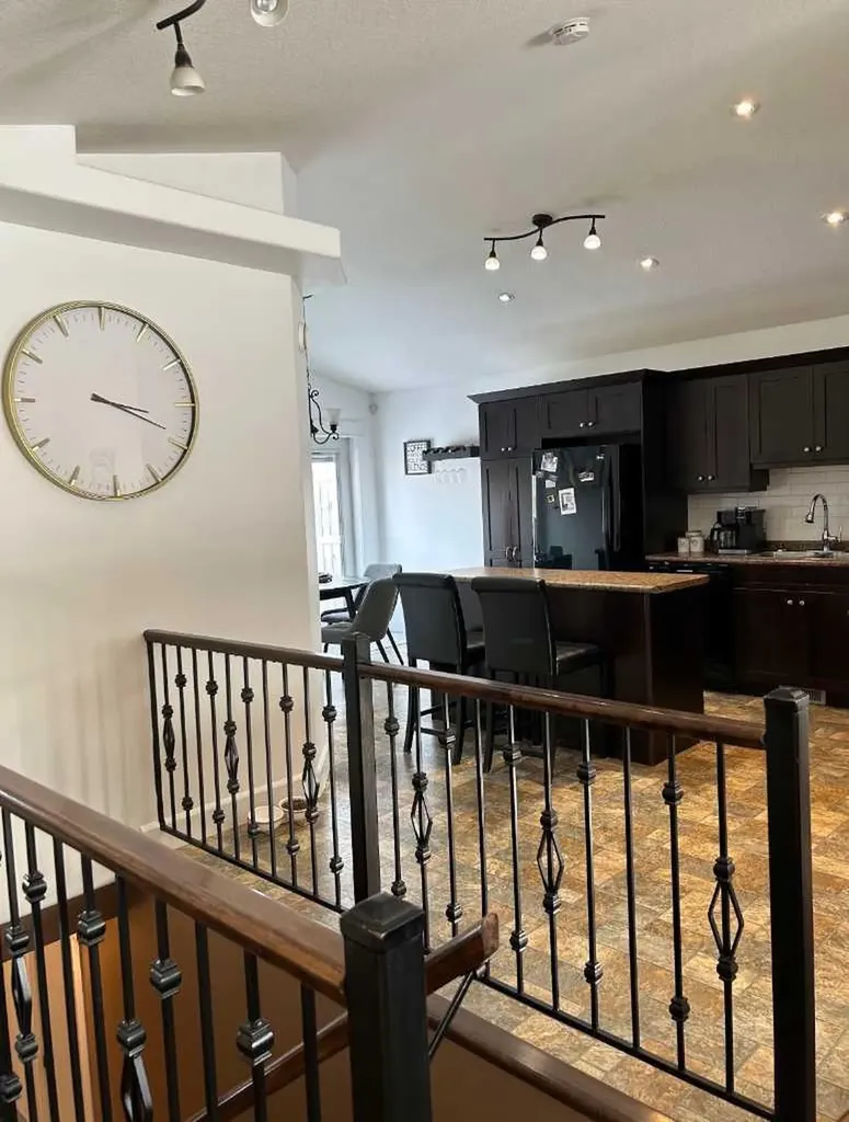 1319 54 Avenue Close Lloydminster AB T9V2K1