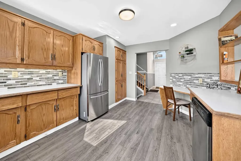 37 Kennings Crescent Red Deer AB T4P 3M8