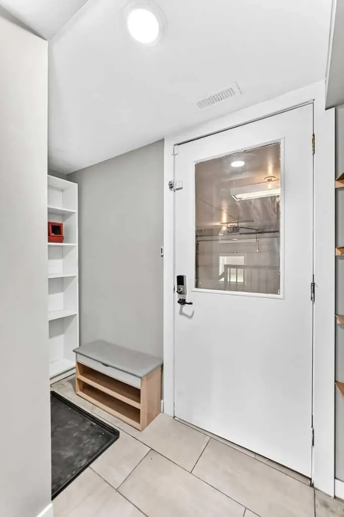 37 Kennings Crescent Red Deer AB T4P 3M8
