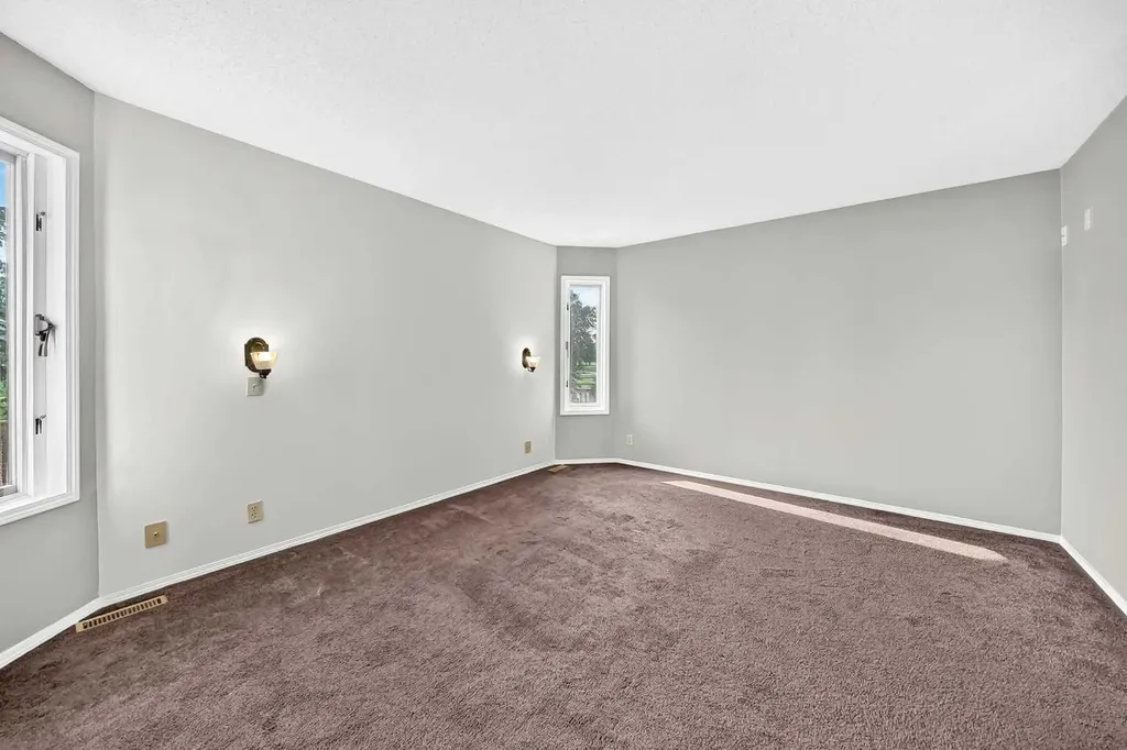 37 Kennings Crescent Red Deer AB T4P 3M8