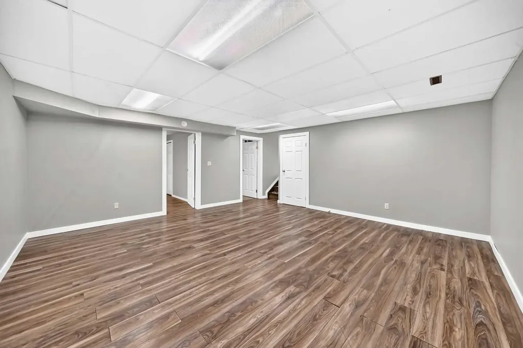37 Kennings Crescent Red Deer AB T4P 3M8