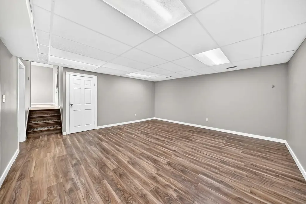 37 Kennings Crescent Red Deer AB T4P 3M8