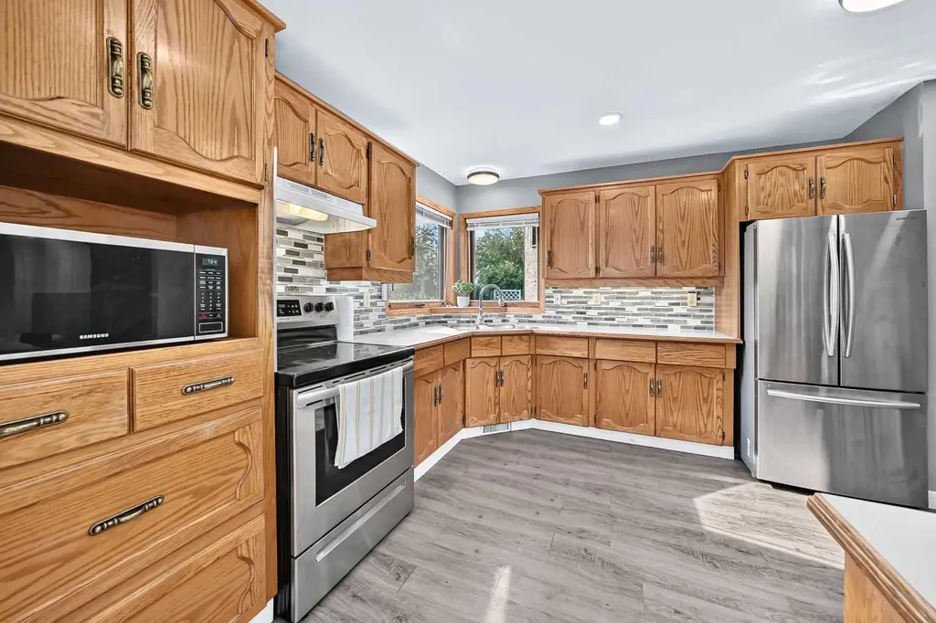 37 Kennings Crescent Red Deer AB T4P 3M8