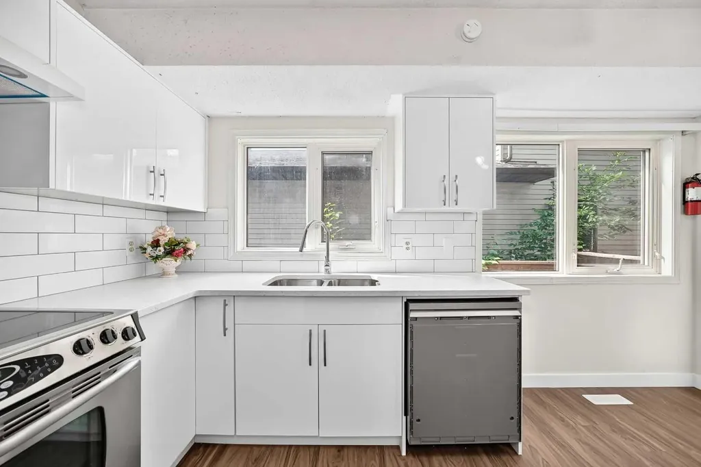 37 Martingrove Way NE Calgary AB T3J 2T2