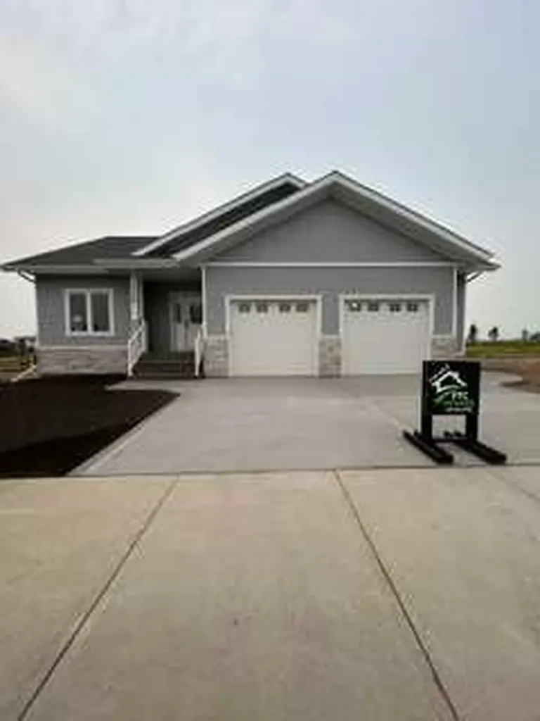 368 Timberlands Drive Red Deer AB T4P 0Z2