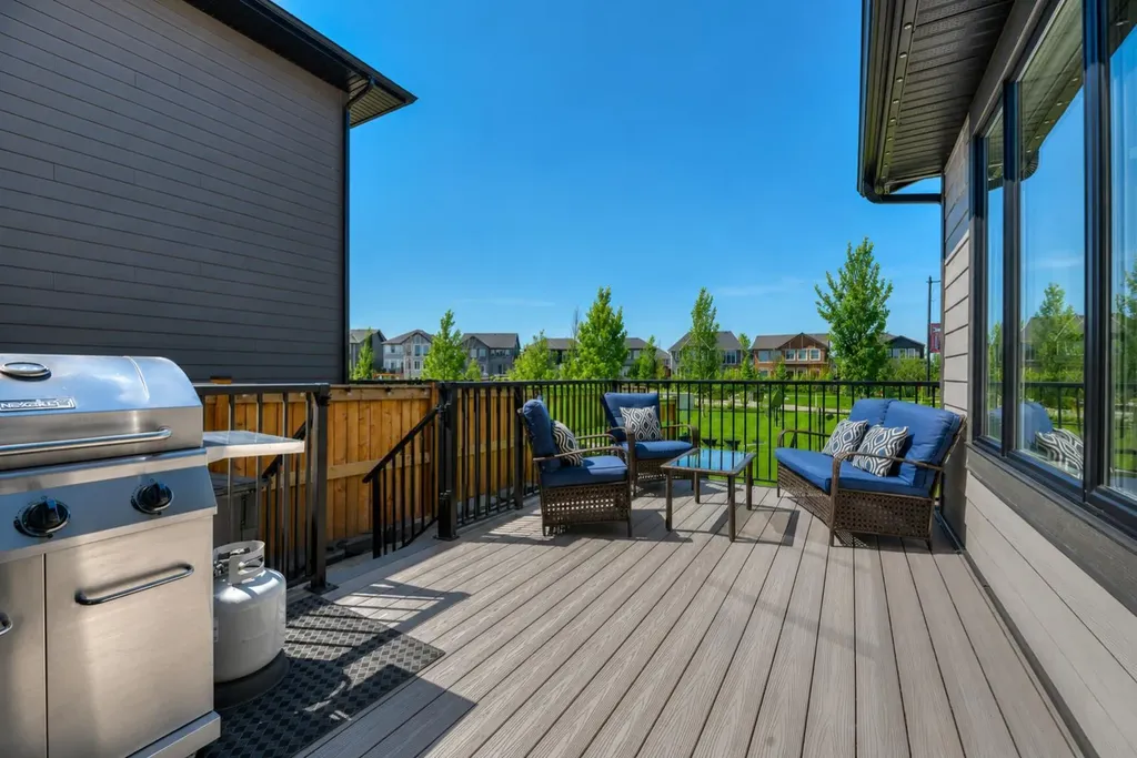 6 Legacy Woods Crescent SE Calgary AB T2X 2G5