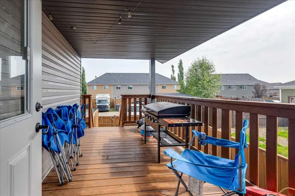 13 Rogers Road Sylvan Lake AB T4S 0J8