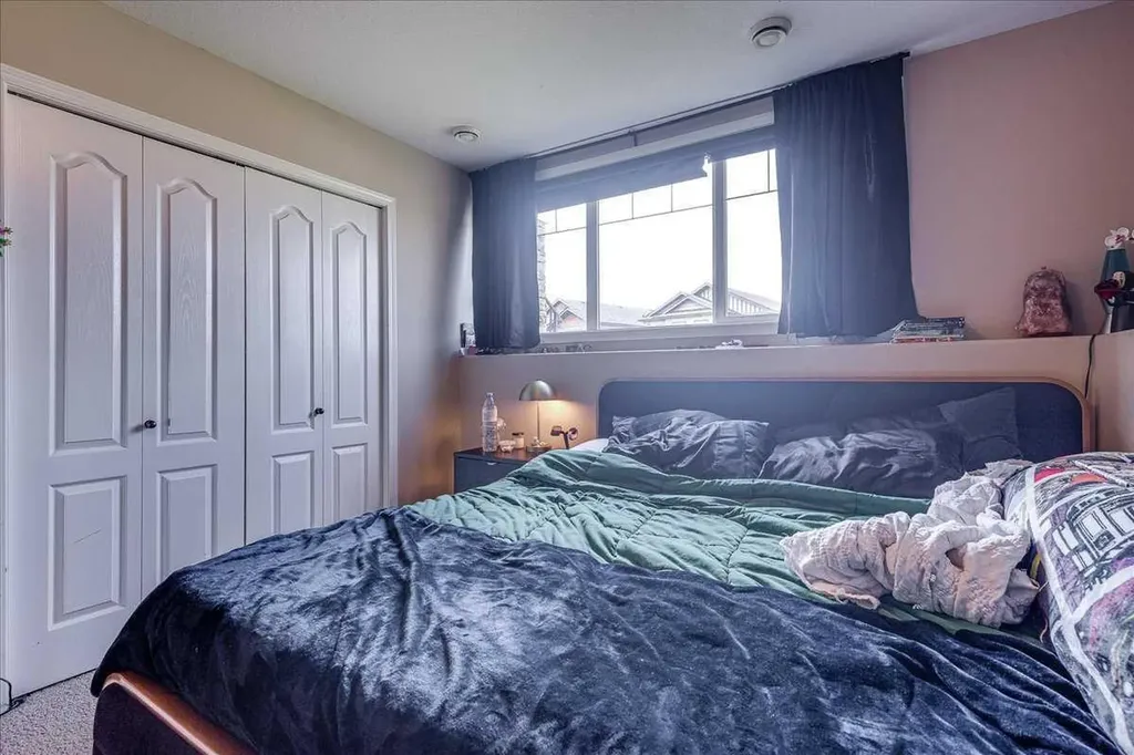 13 Rogers Road Sylvan Lake AB T4S 0J8