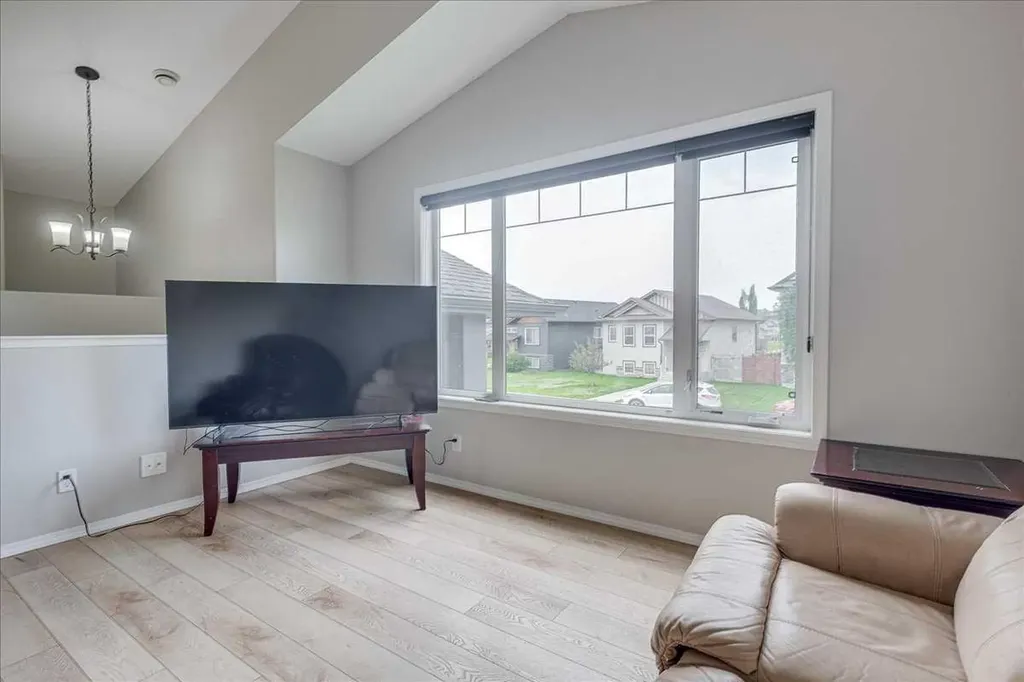 13 Rogers Road Sylvan Lake AB T4S 0J8
