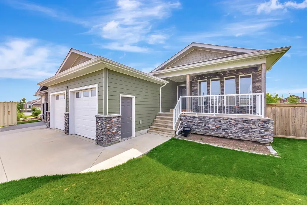 2715 73 Avenue Lloydminster AB T9V 2V8