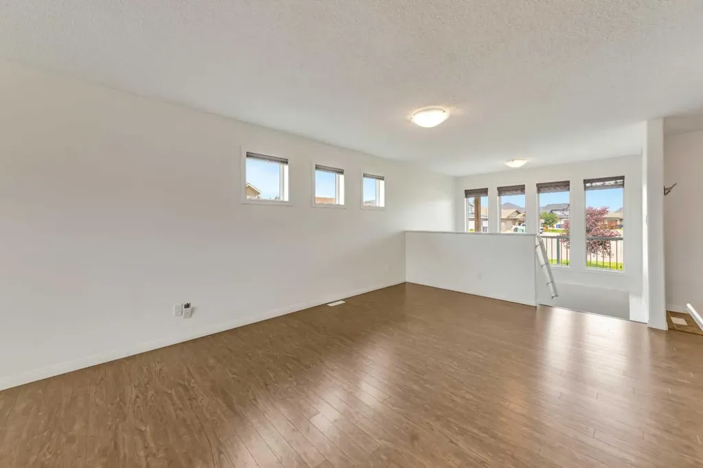 2715 73 Avenue Lloydminster AB T9V 2V8