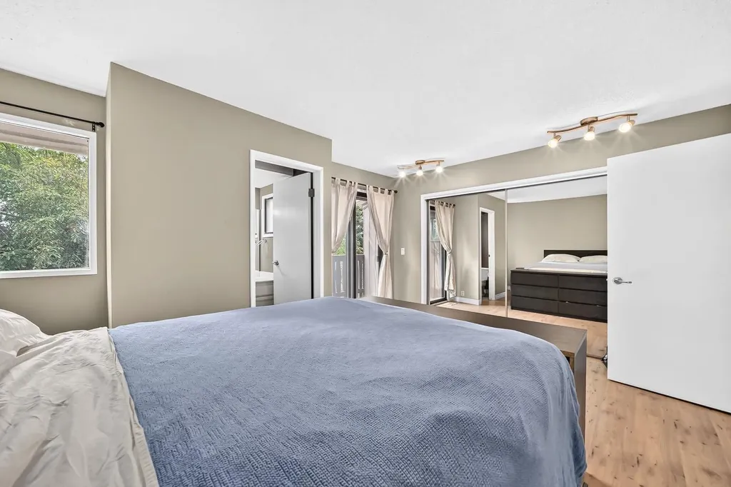 961 Ranchview Crescent NW Calgary AB T3G1A4