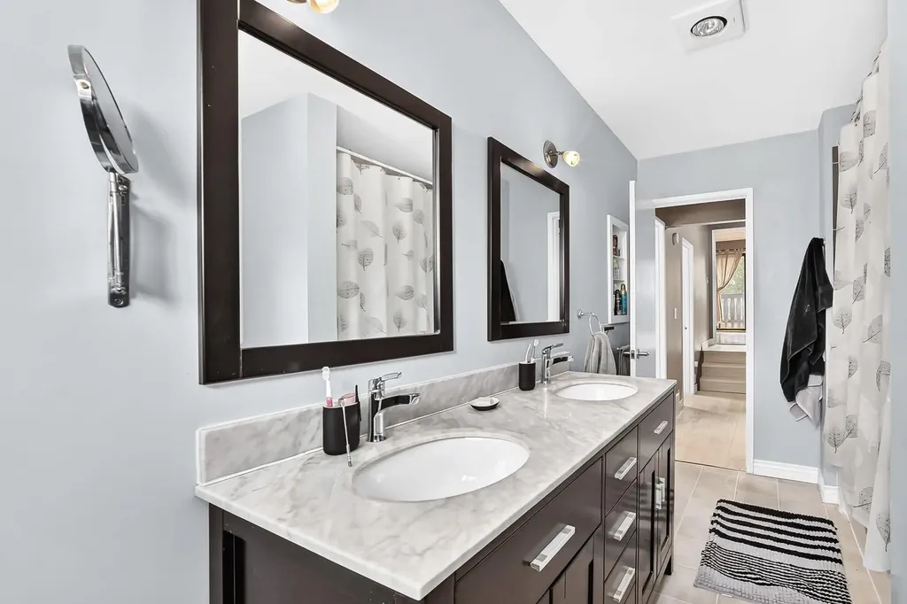 961 Ranchview Crescent NW Calgary AB T3G1A4