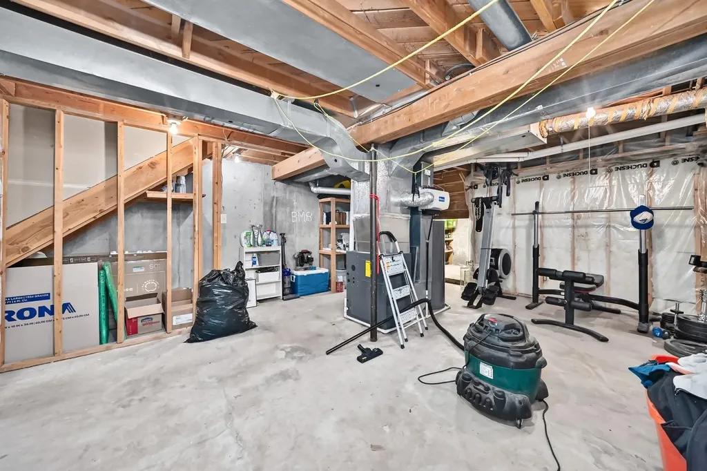 961 Ranchview Crescent NW Calgary AB T3G1A4
