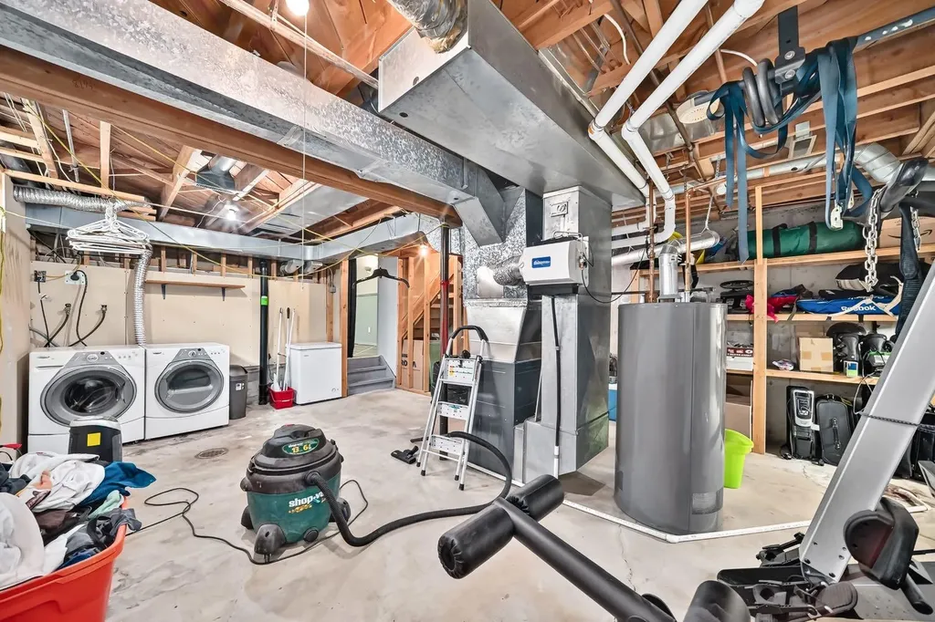 961 Ranchview Crescent NW Calgary AB T3G1A4