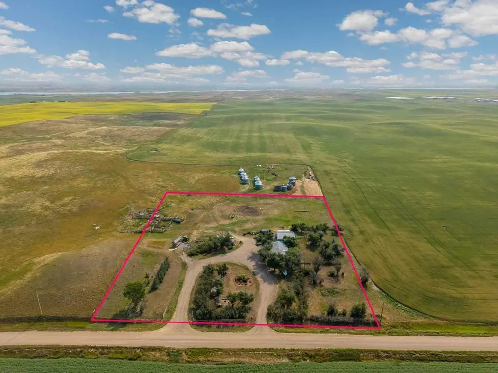 171033 Rr 221 Rural Vulcan County AB T0L2B0