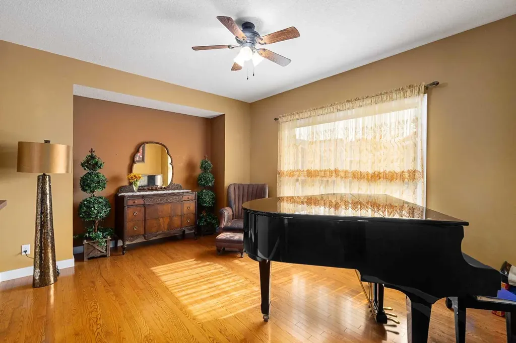 2478 Ravenswood View SE Airdrie AB T4A 0A8