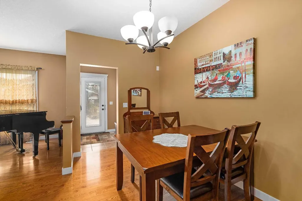 2478 Ravenswood View SE Airdrie AB T4A 0A8