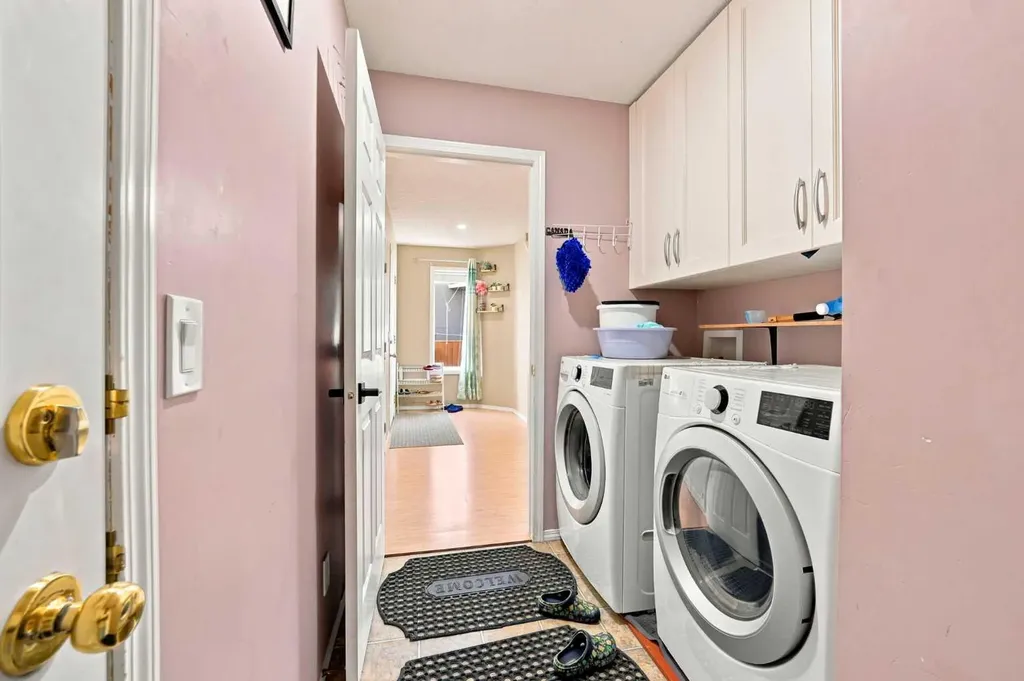 278 Martha's Manor NE Calgary AB T3Y 4Y6