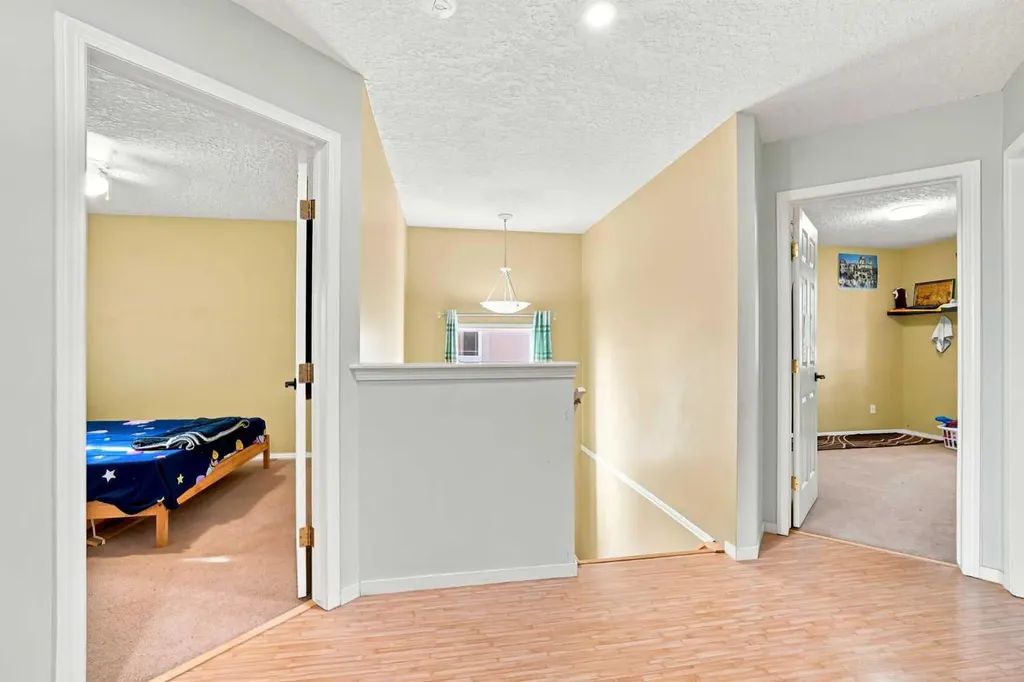 278 Martha's Manor NE Calgary AB T3Y 4Y6